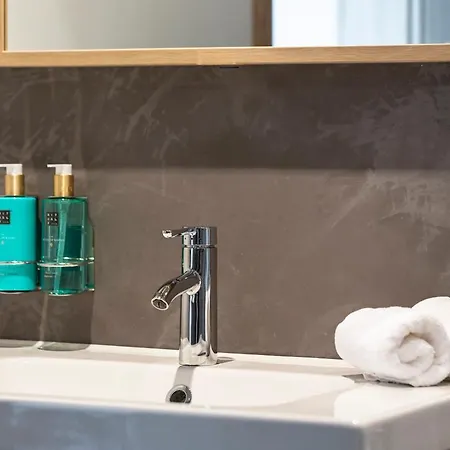 K&n à 1 Km Du Circuit *