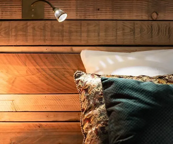 K & N A 1 Km Du Circuit דירה *