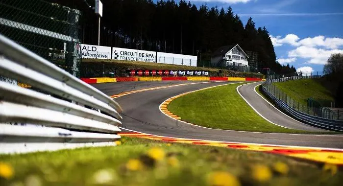 K & N A 1 Km Du Circuit *